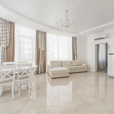 Vip Level Sea View Apartment Odesa Exterior photo